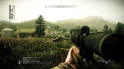In the easier modes, your HUD highlights enemies and indicates the status of your squad. 
